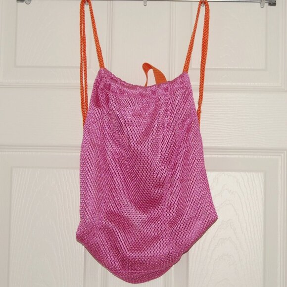 Girls Fuchsia Pink Mesh Drawstring Beach Bag - Picture 2 of 6